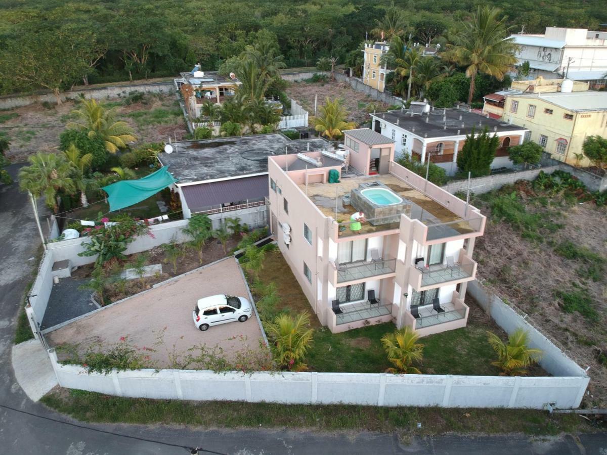 Luxe Exotica * La Gaulette