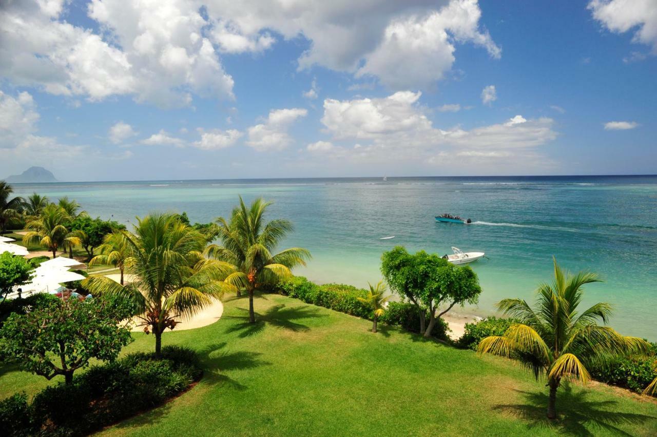 Cap Ouest Beachfront Luxury Penthouse & Apartment Flic en Flac