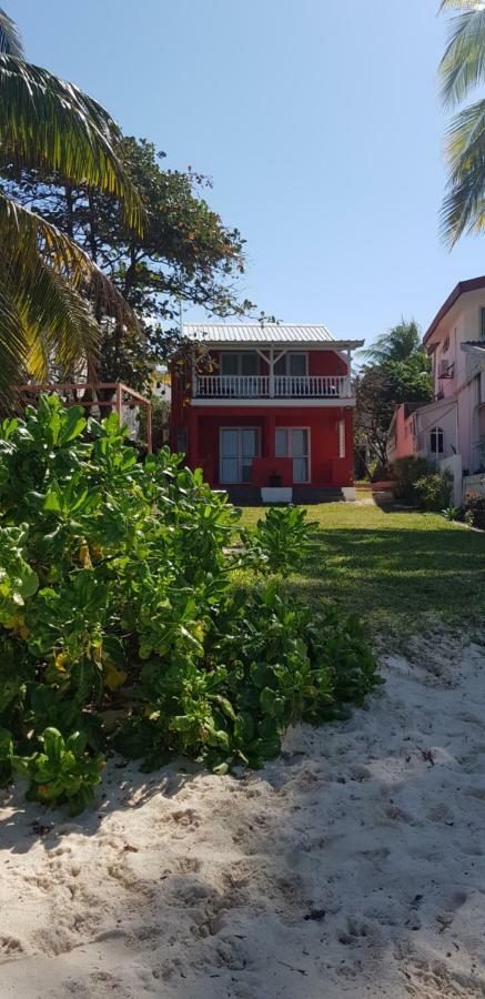 Colibri Beach Villas *