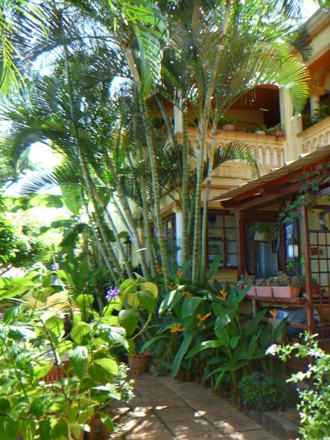 La Reine Creole Bed & Breakfast *
