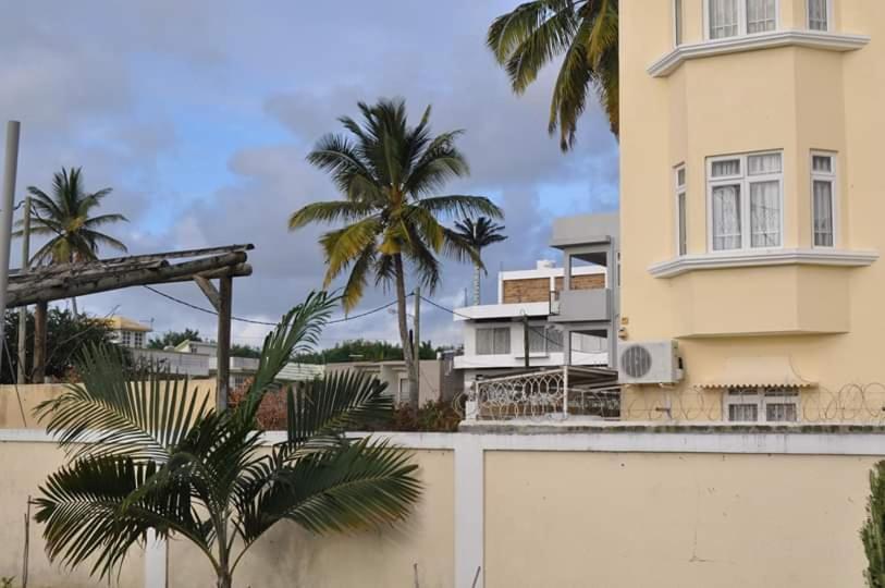 Emita Apartment