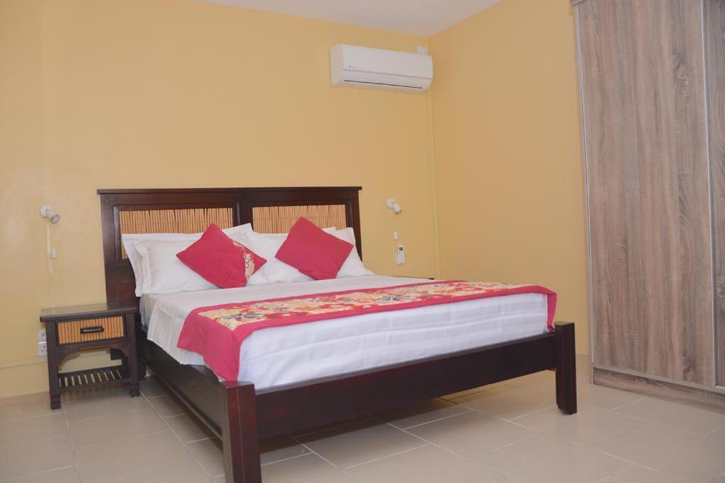 Guest house Du Lagon 2*