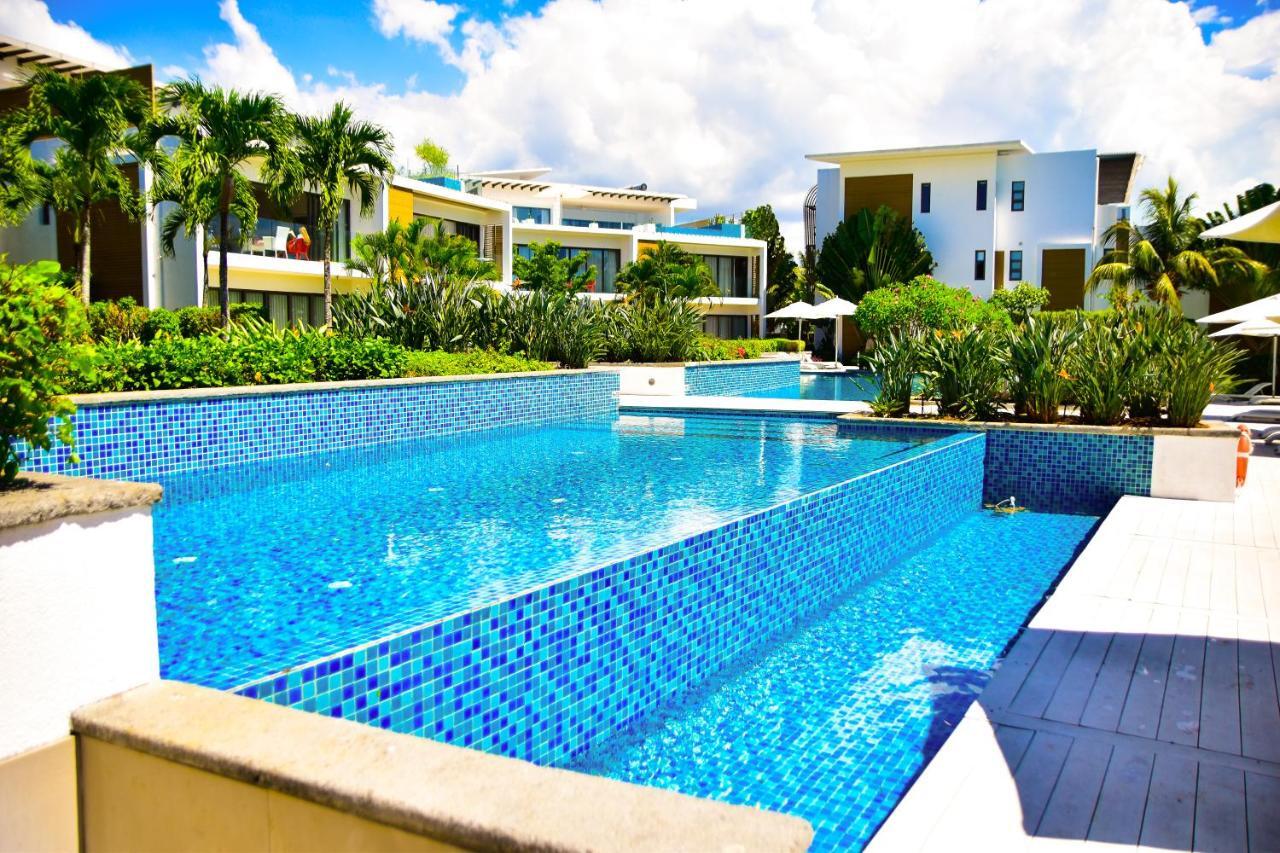 Cap Ouest Beachfront Residences Apartment *