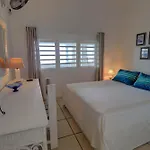 Blue Bay Horizon - Beachfront Holiday Homes