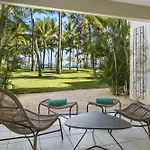 Victoria Beachcomber Resort & Spa