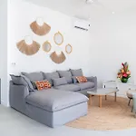 Casa Alegria Beach Apartment