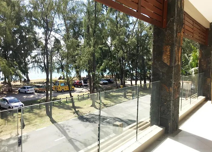 West Front One No 4 With Seafront - Licensed By Tourism Authority 14977 Flic En Flac Mauritius