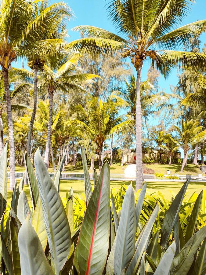 Outrigger Mauritius Resort 5*