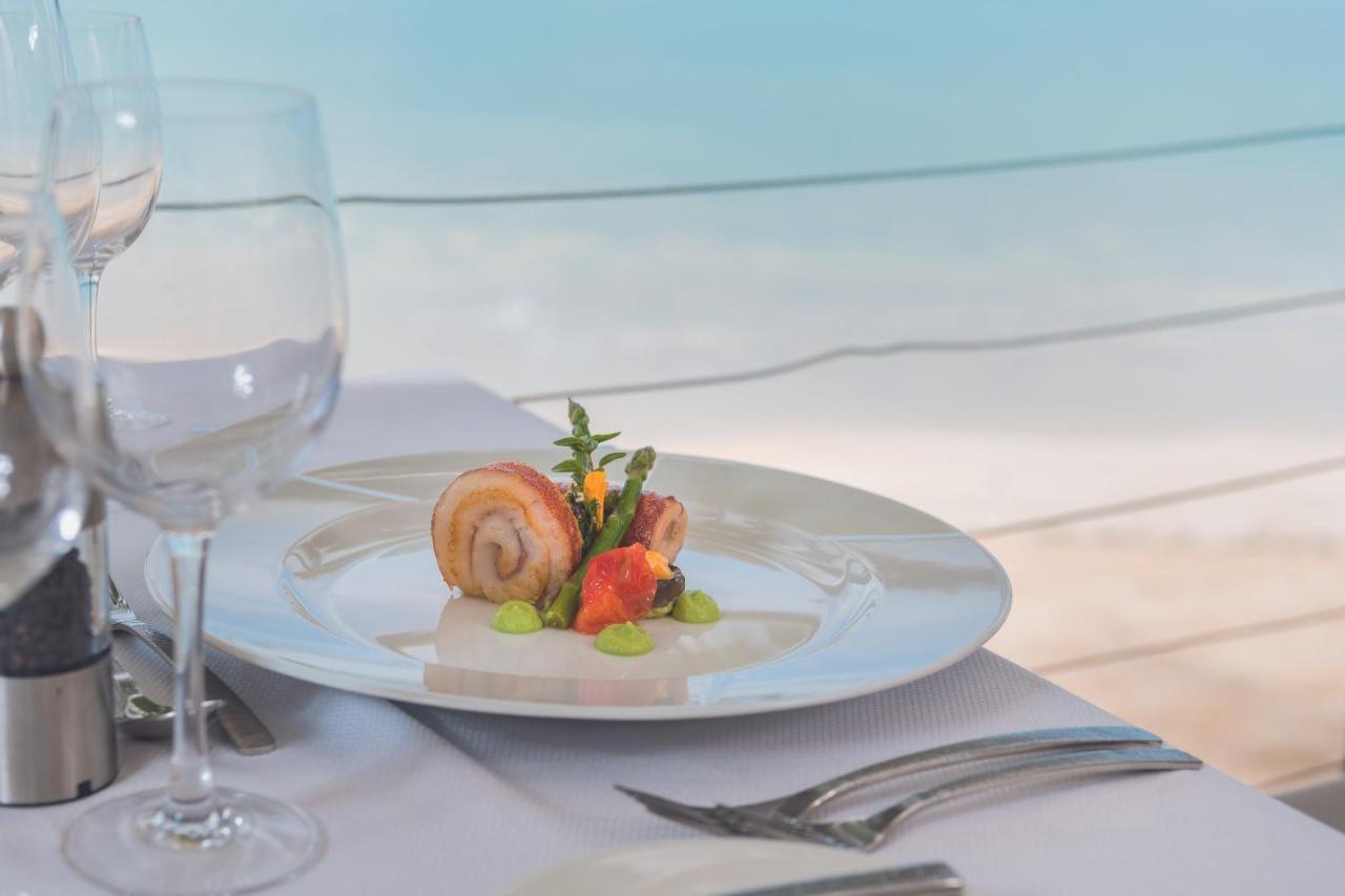 Hotel Mauricia Beachcomber & 4*