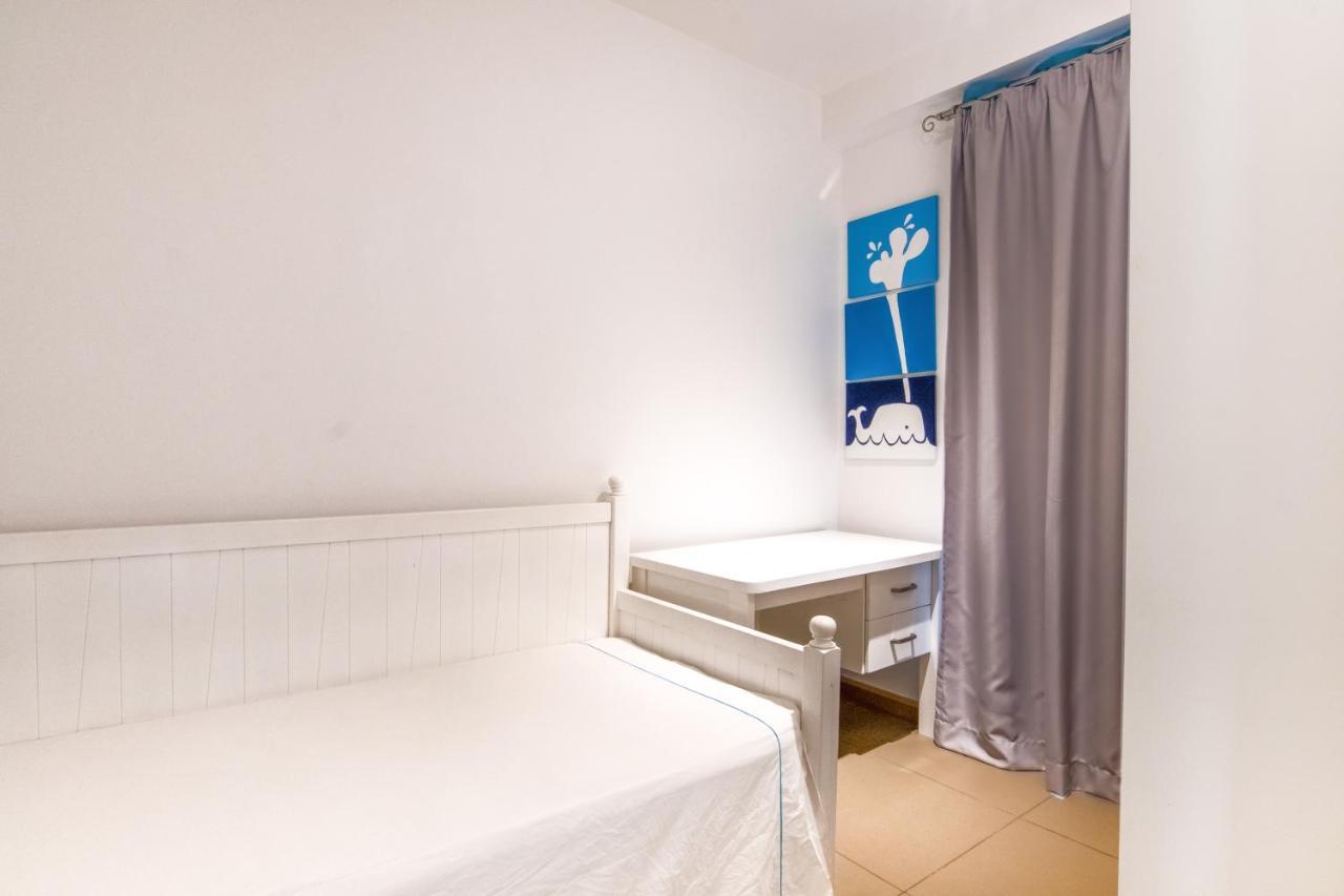 Azuri Ocean Village - Elegant 3-bedroom With Private Garden, & Pool Access In