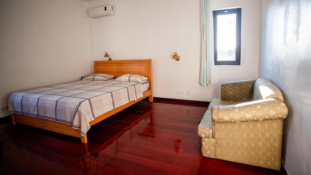 Villa Angelou - Sunlit Getaway With Pool And Wifi *