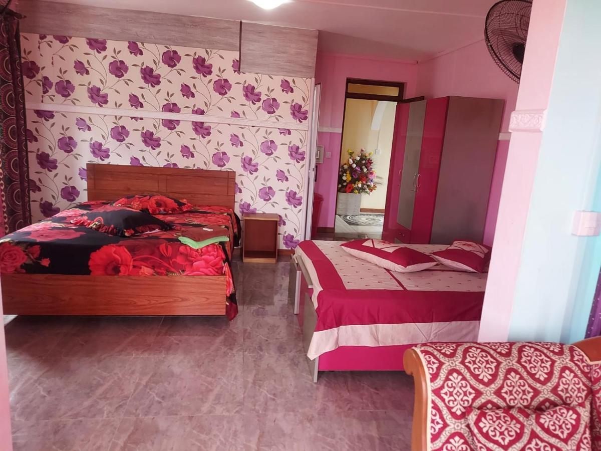 Skylineinn Bed & Breakfast 2*