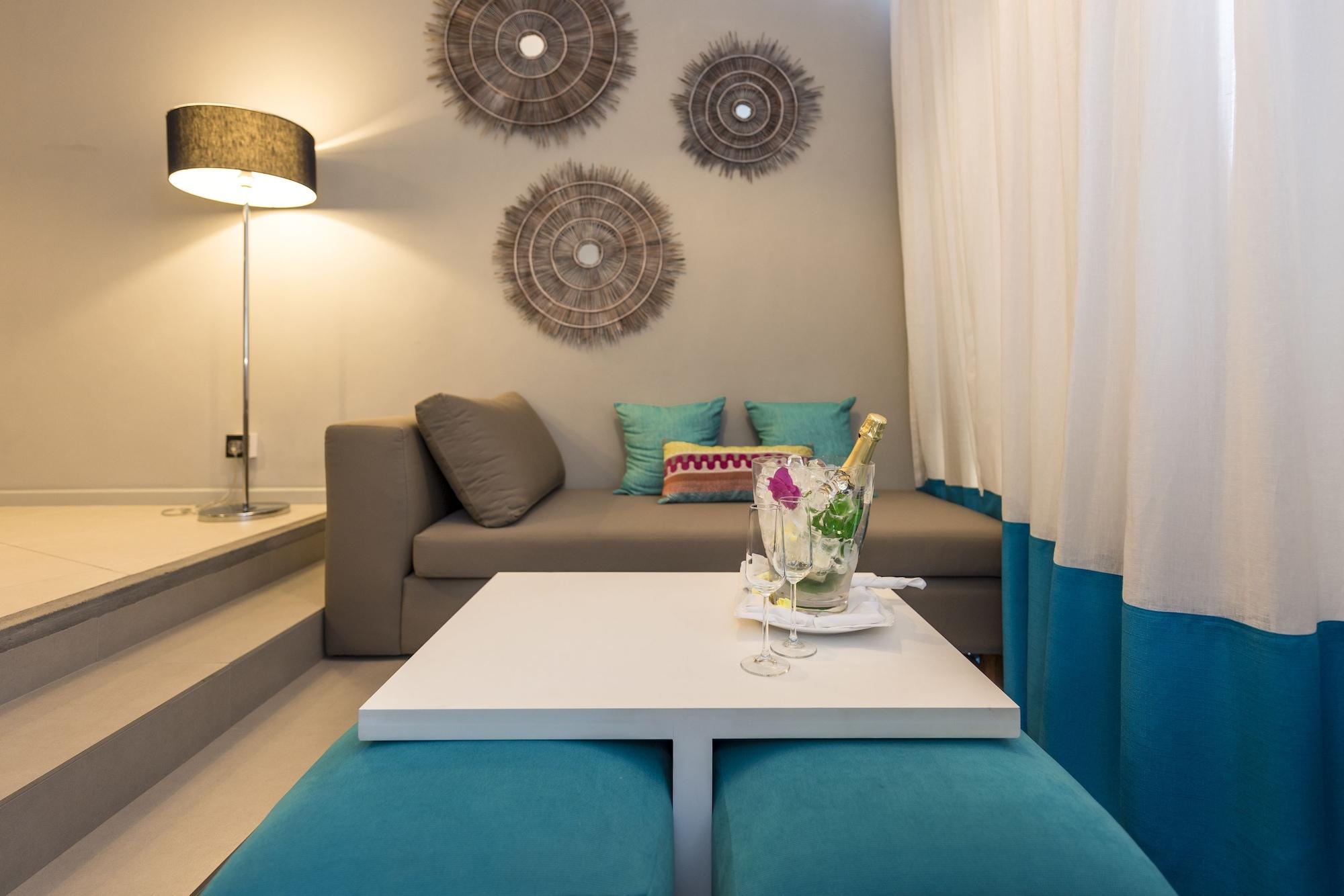 Azur Paradise Hotel 3*