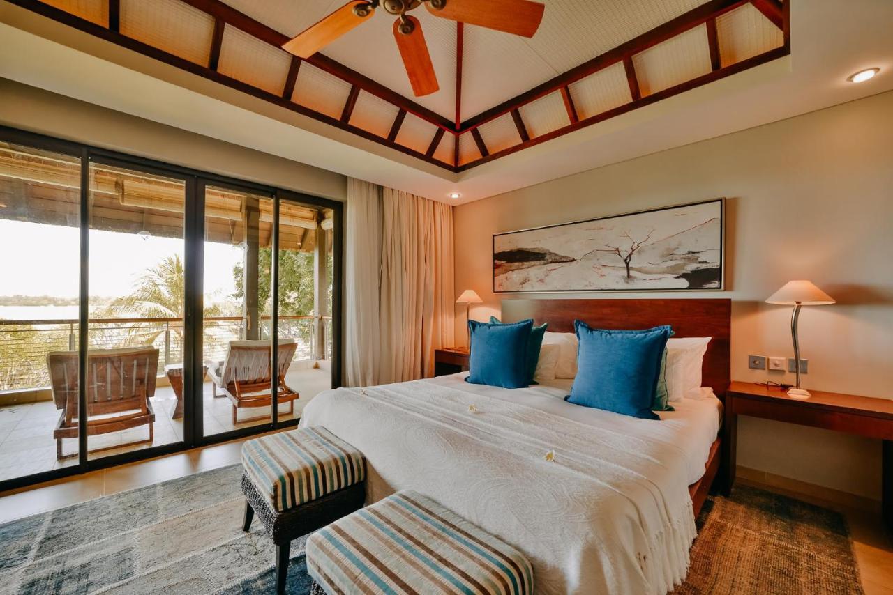 Anahita Golf & 5*