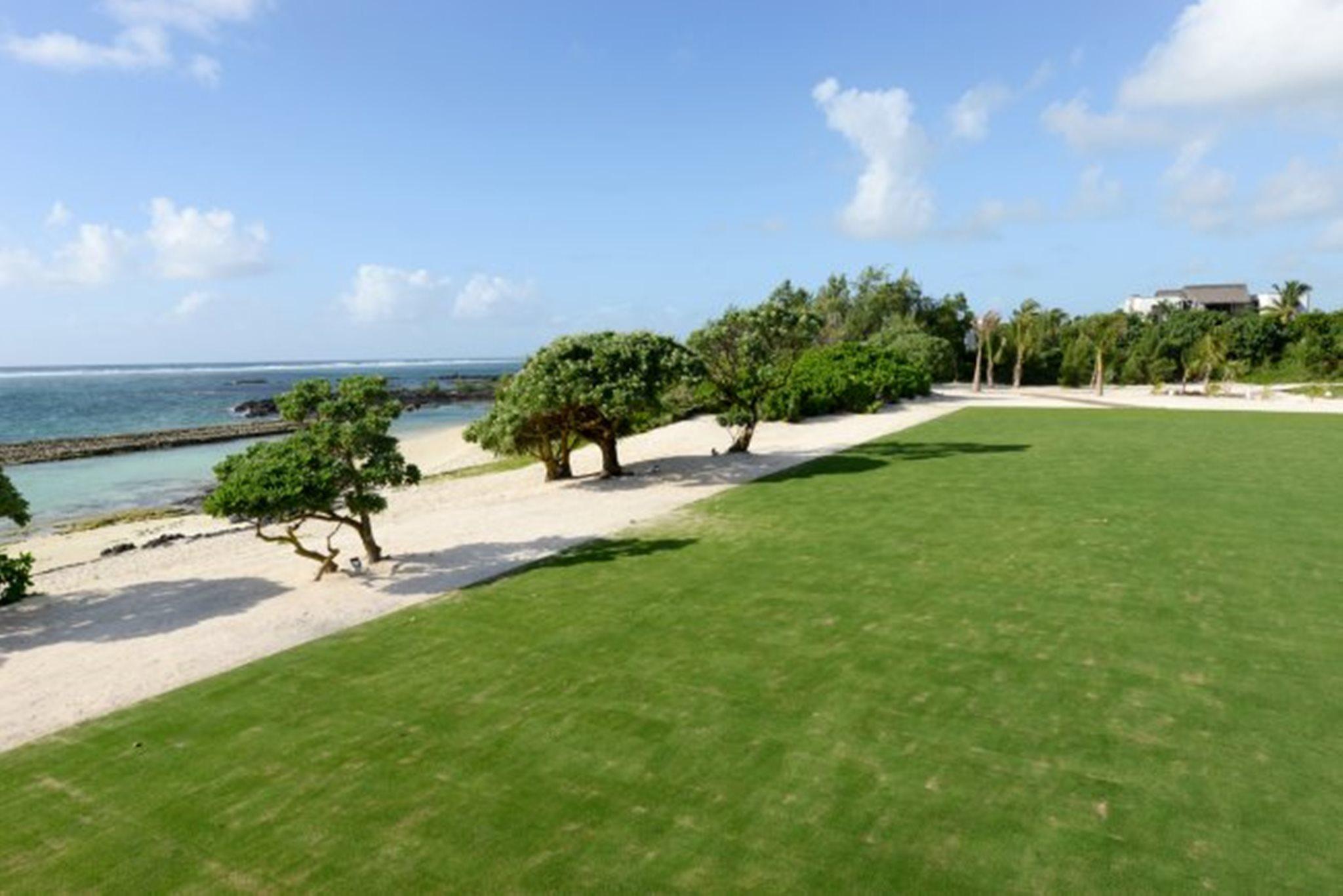 Long A Sunlife Belle Mare