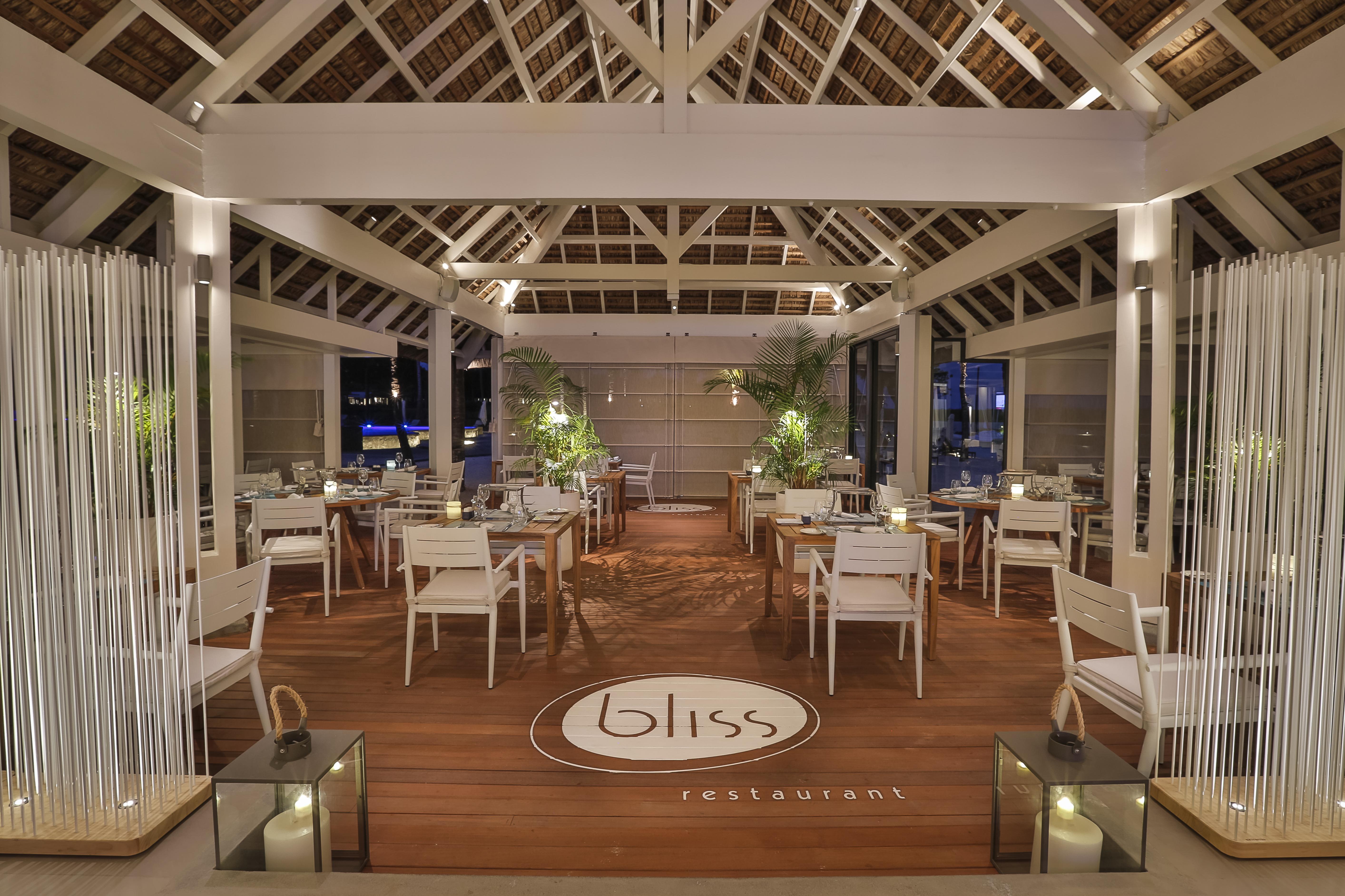 Anahita Golf & Resort
