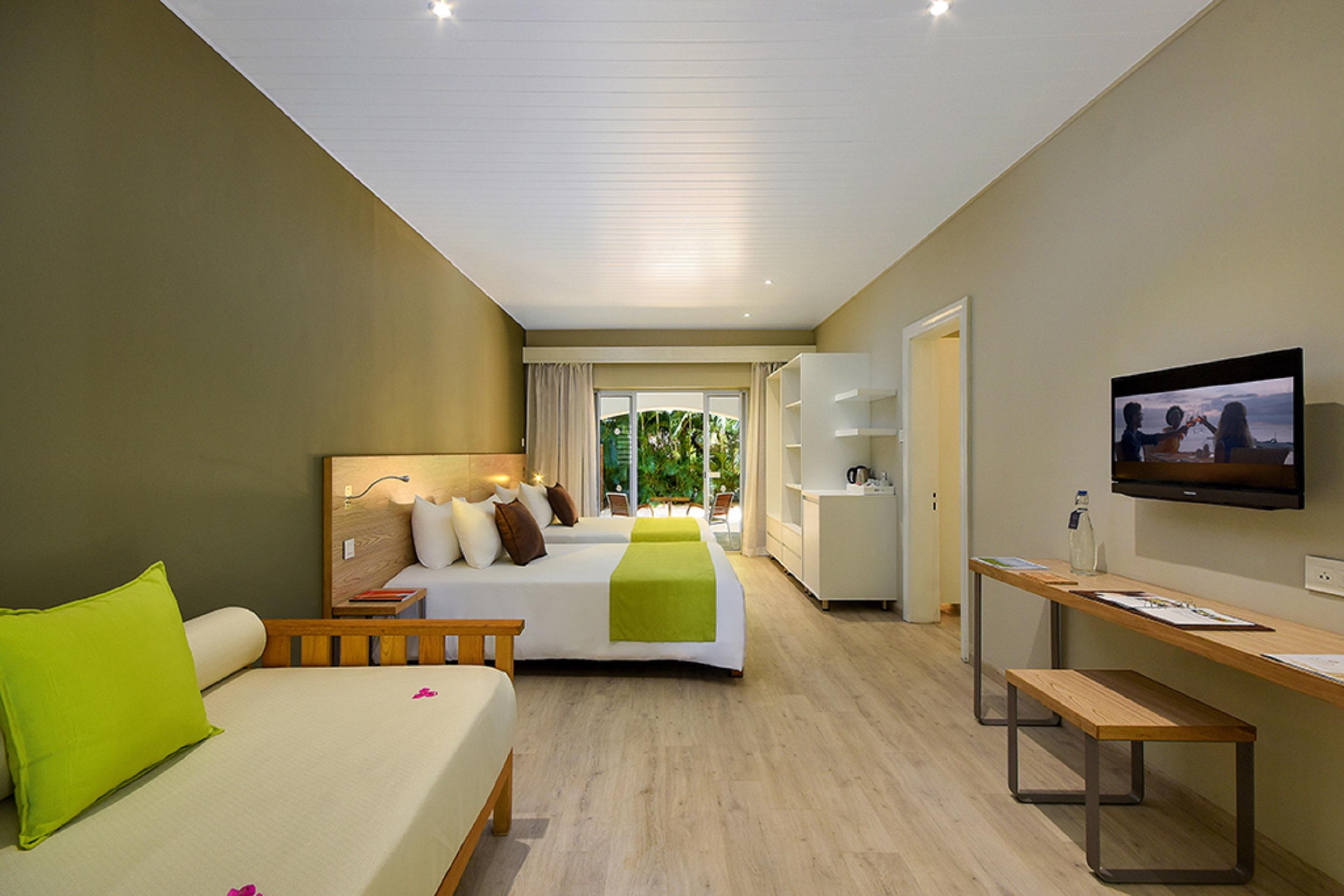 Mauricia Beachcomber & Hotel Grand Baie