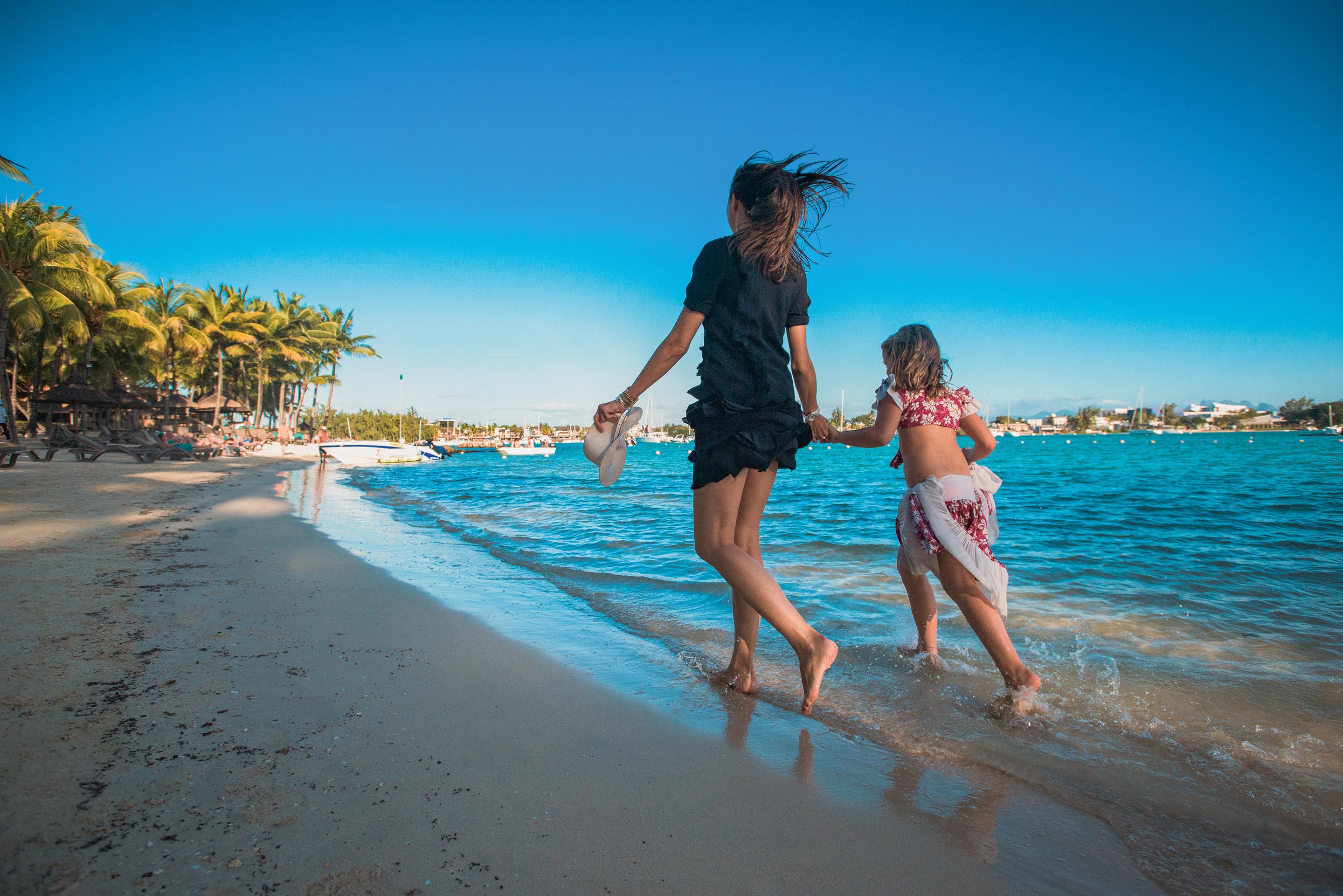 Hotel Mauricia Beachcomber & 4*