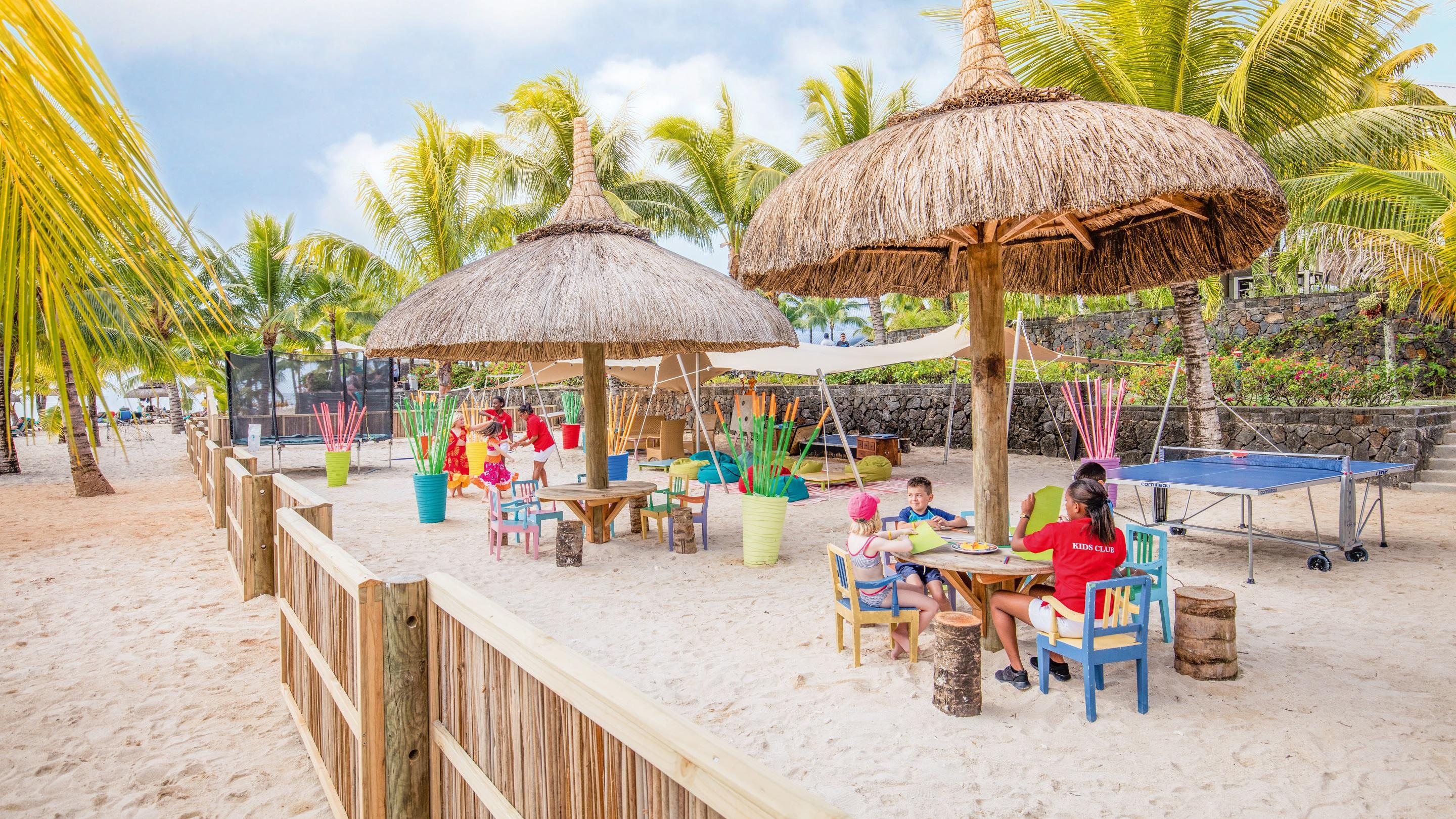 Hotel Victoria Beachcomber & 4*