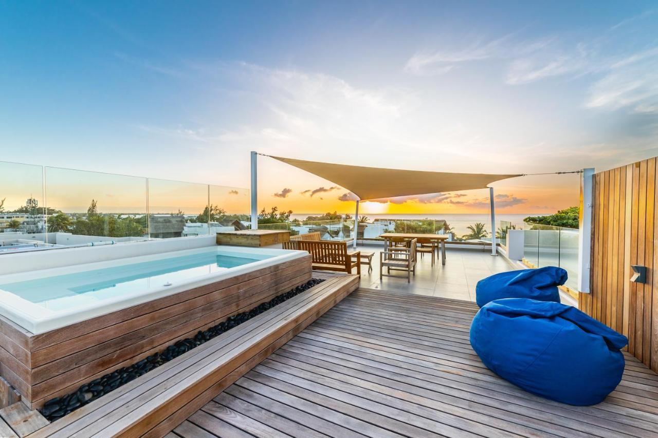 Penthouse 13 - One Bay With Private Rooftop Terrace And Dip In Pool Pereybere Beach