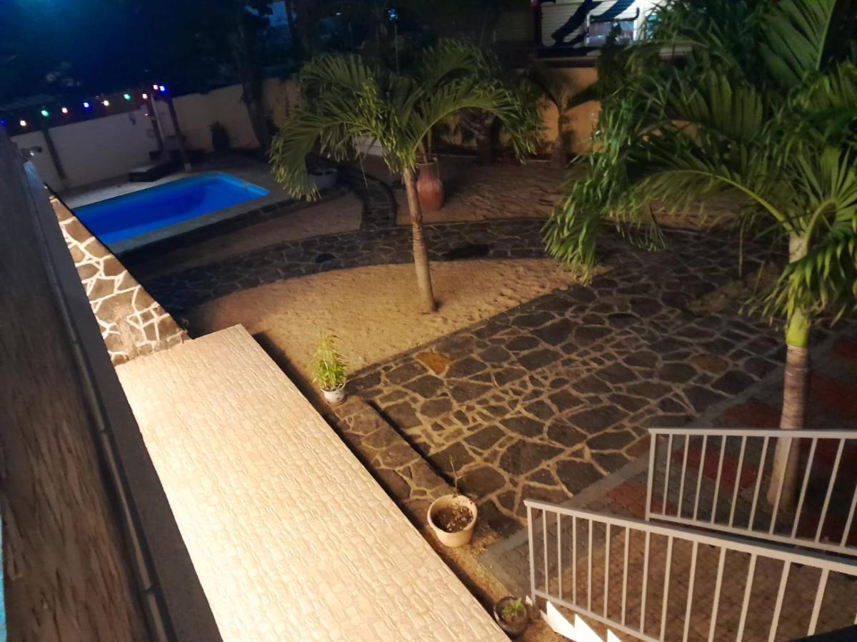 Holiday home Santa Avec Piscine Et Jardin Pointe aux Piments