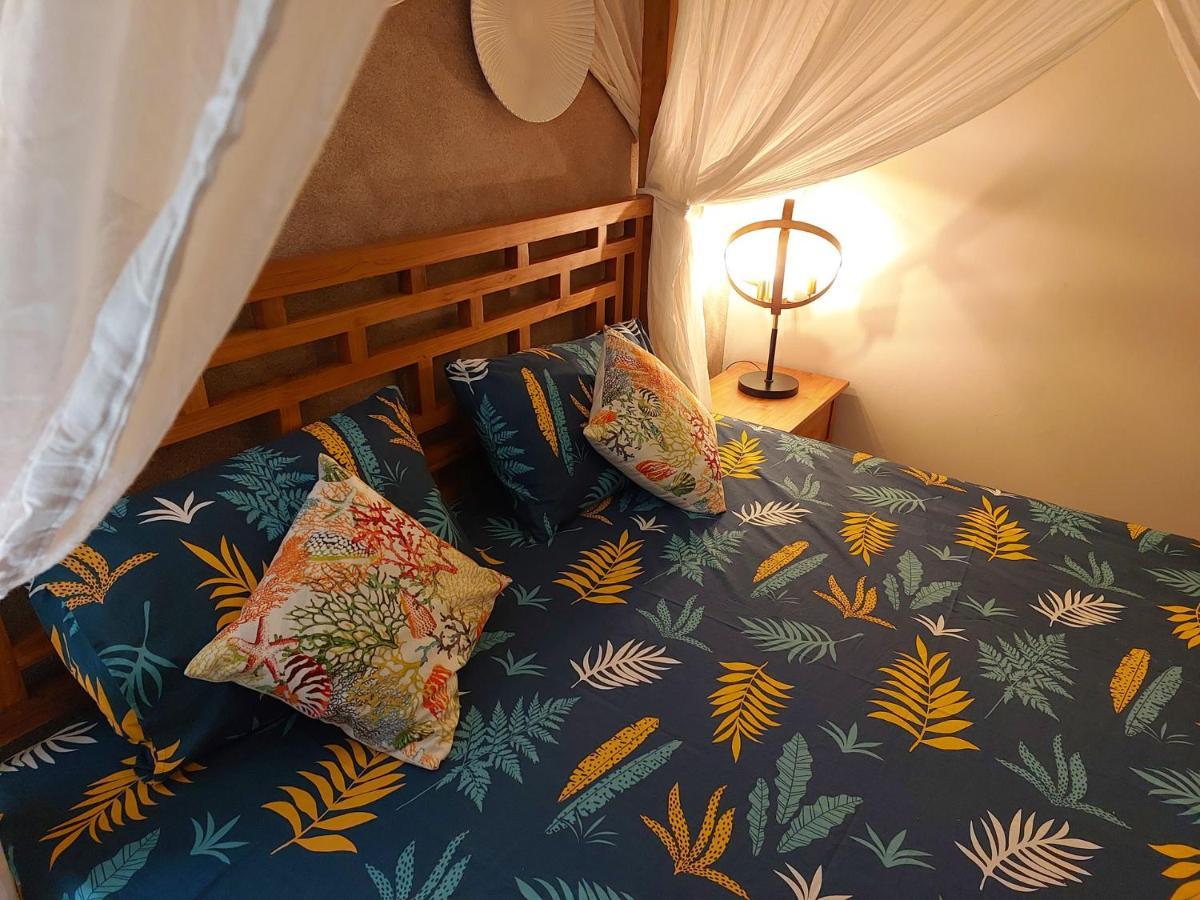 Golden Square & Private Pool Apartment Flic en Flac