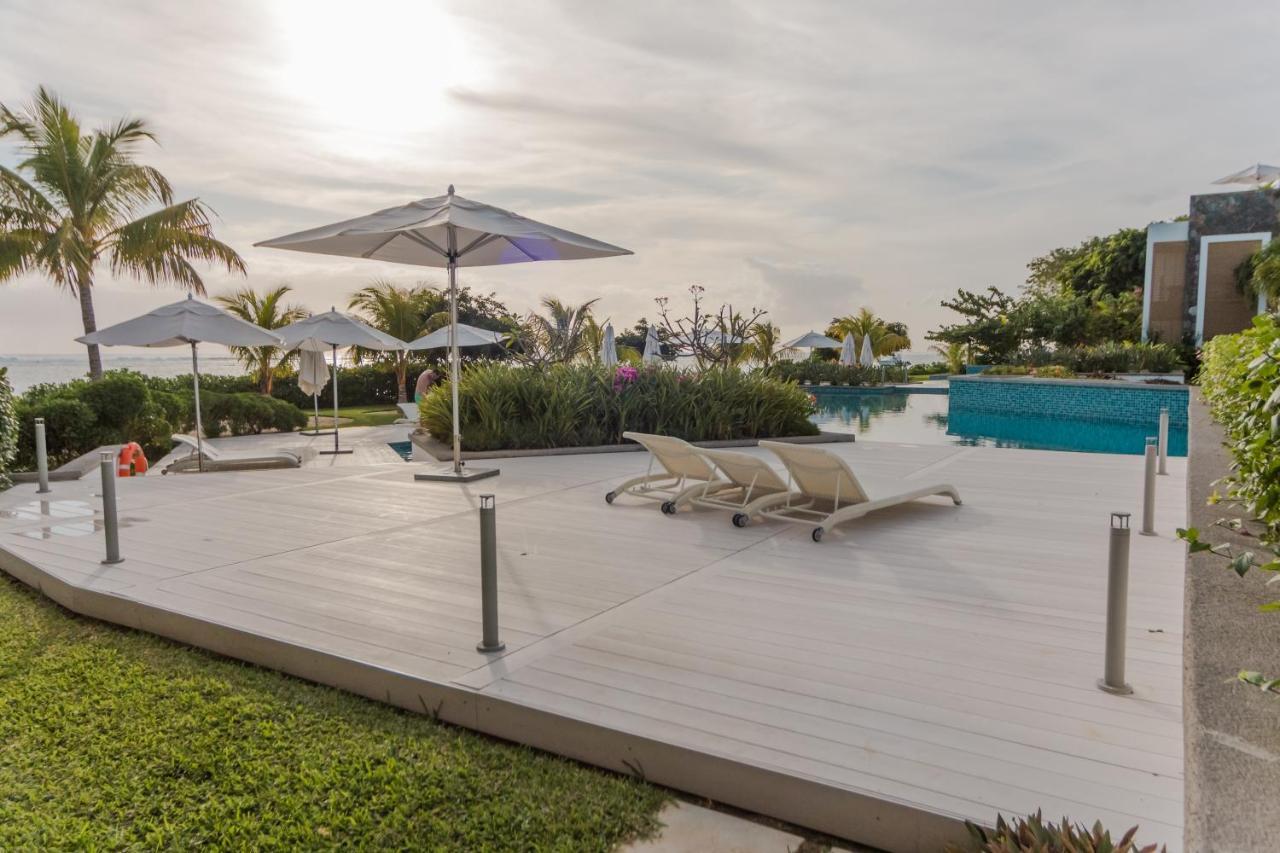 Cap Ouest Luxury Beachfront *