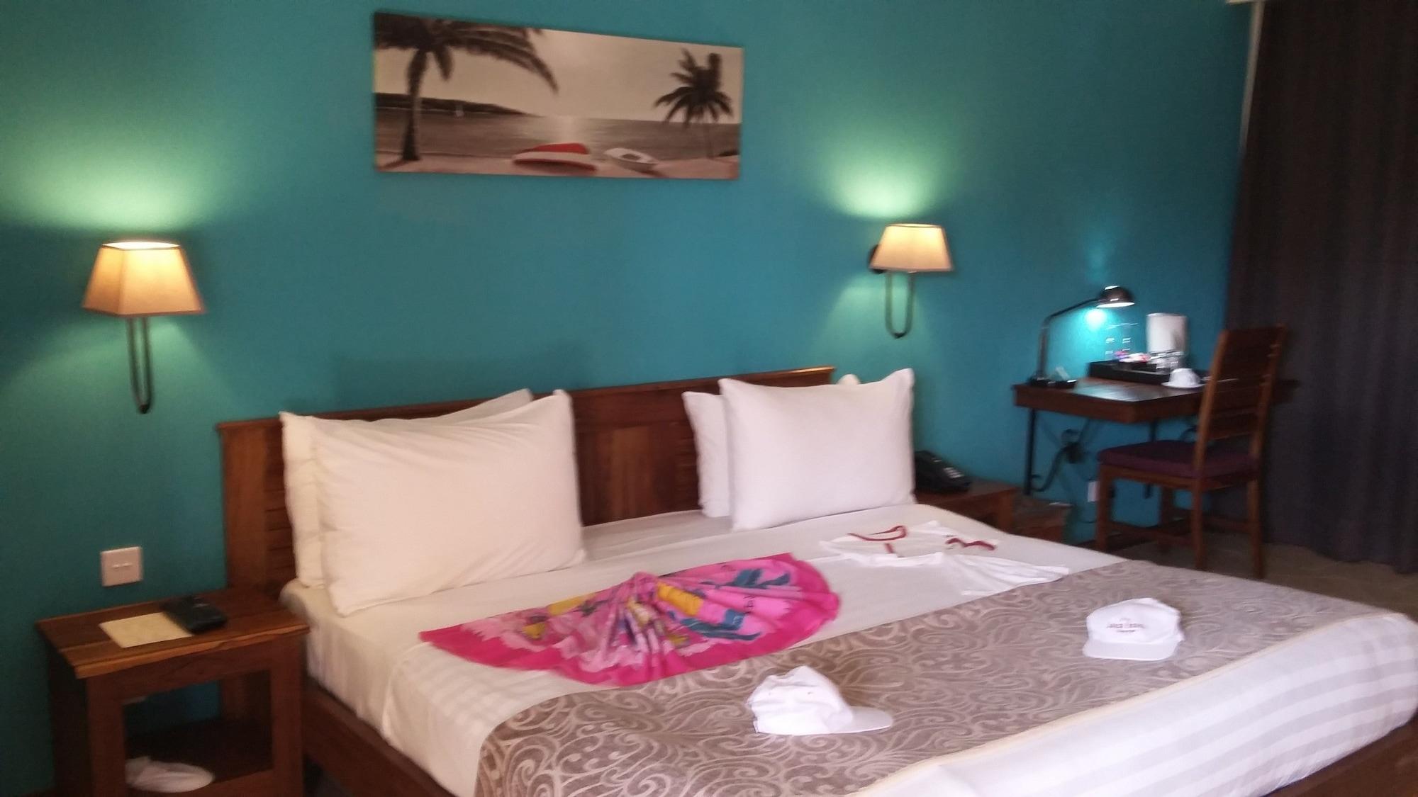 Jalsa Beach & Spa Hotel 3*