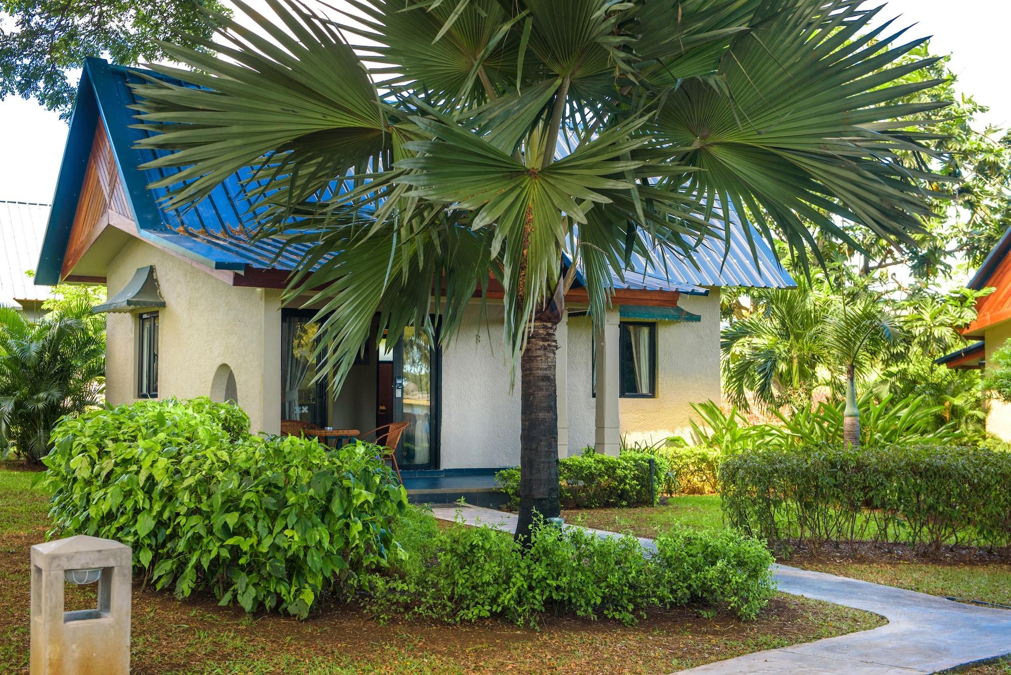 Resort Anelia & 4*