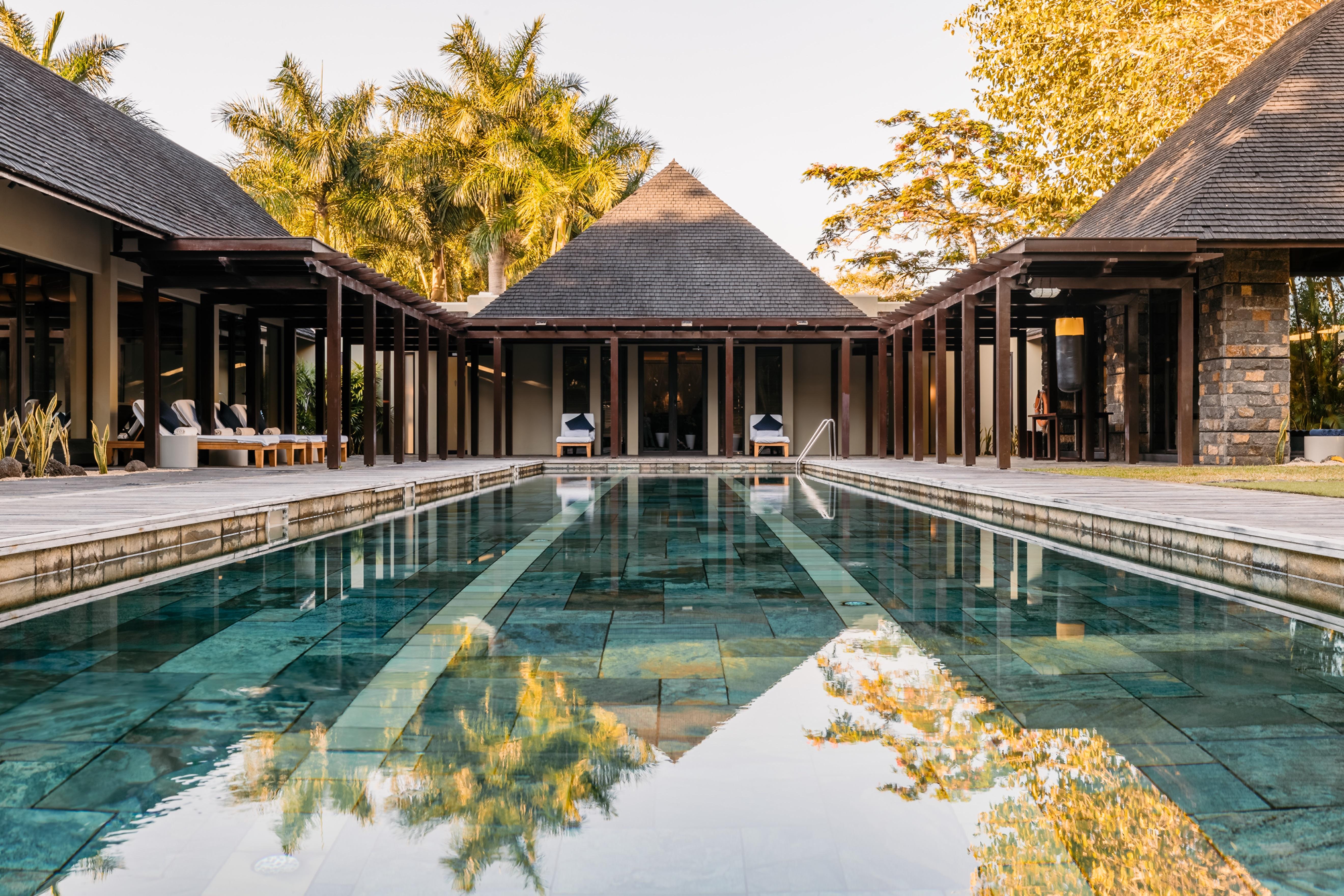 Four Seasons Mauritius At Anahita Resort 5*