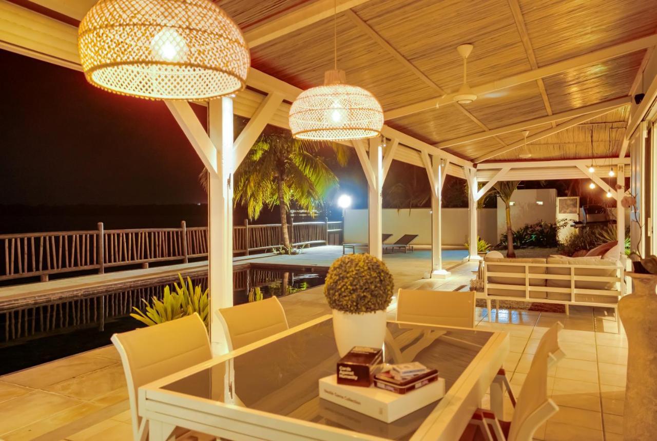 Villa Serenity By The Sea- 3brvilla W Stunning Sunsets Tamarin