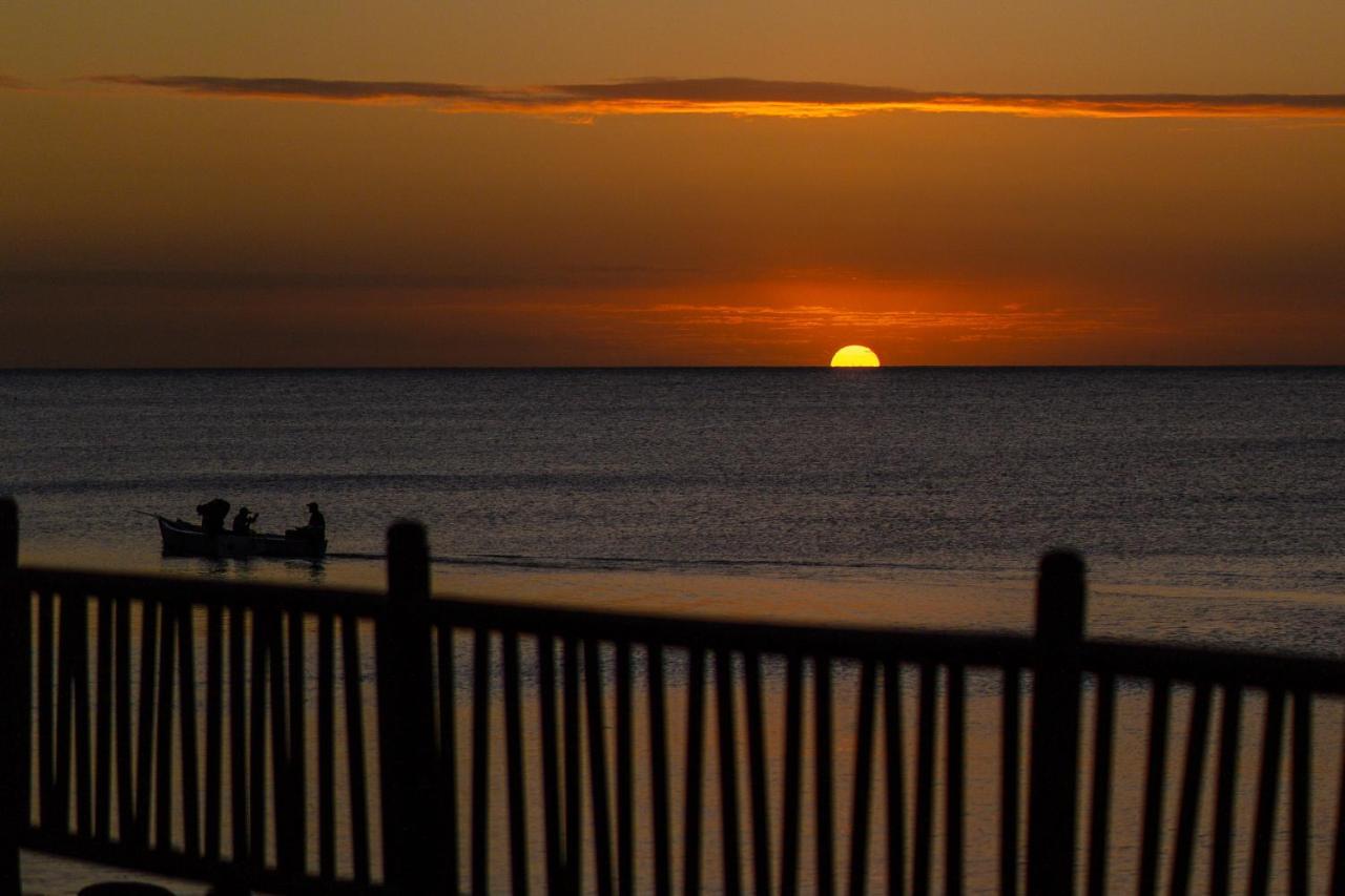 Serenity By The Sea- 3brvilla W Stunning Sunsets Villa