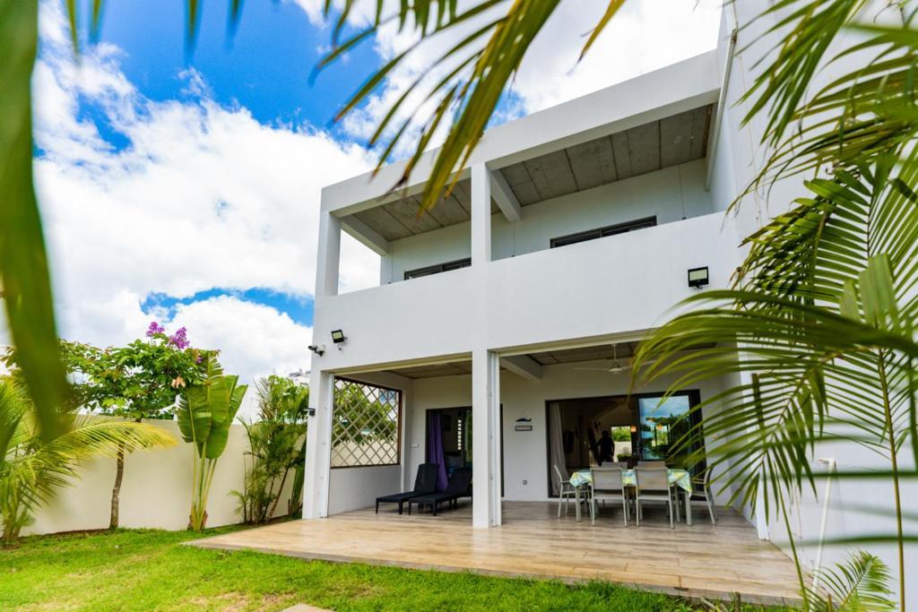 Villa Stella Marris Beachfront *