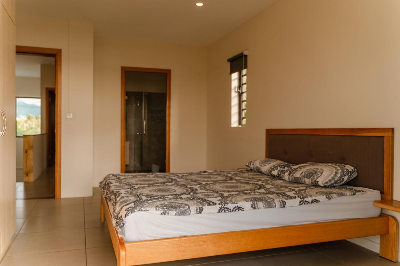 Villa Stella Marris Beachfront Pointe aux Sable