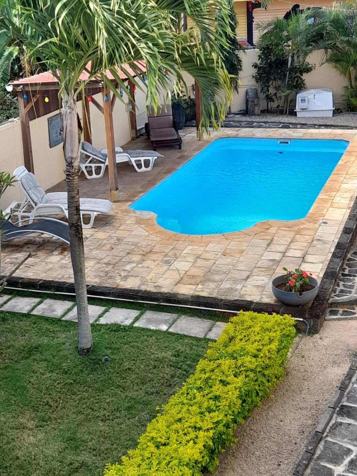 Holiday home Santa Avec Piscine Et Jardin *