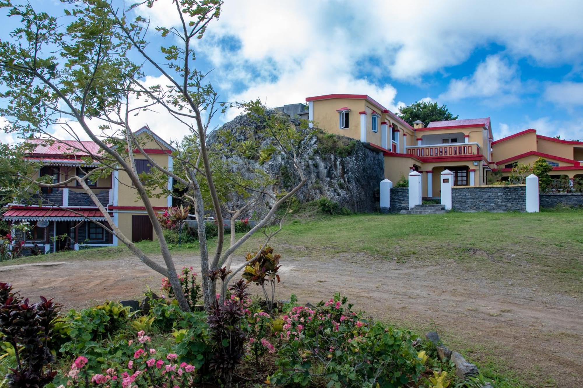 Le Tropical Chez Jeannette Bed & Breakfast *