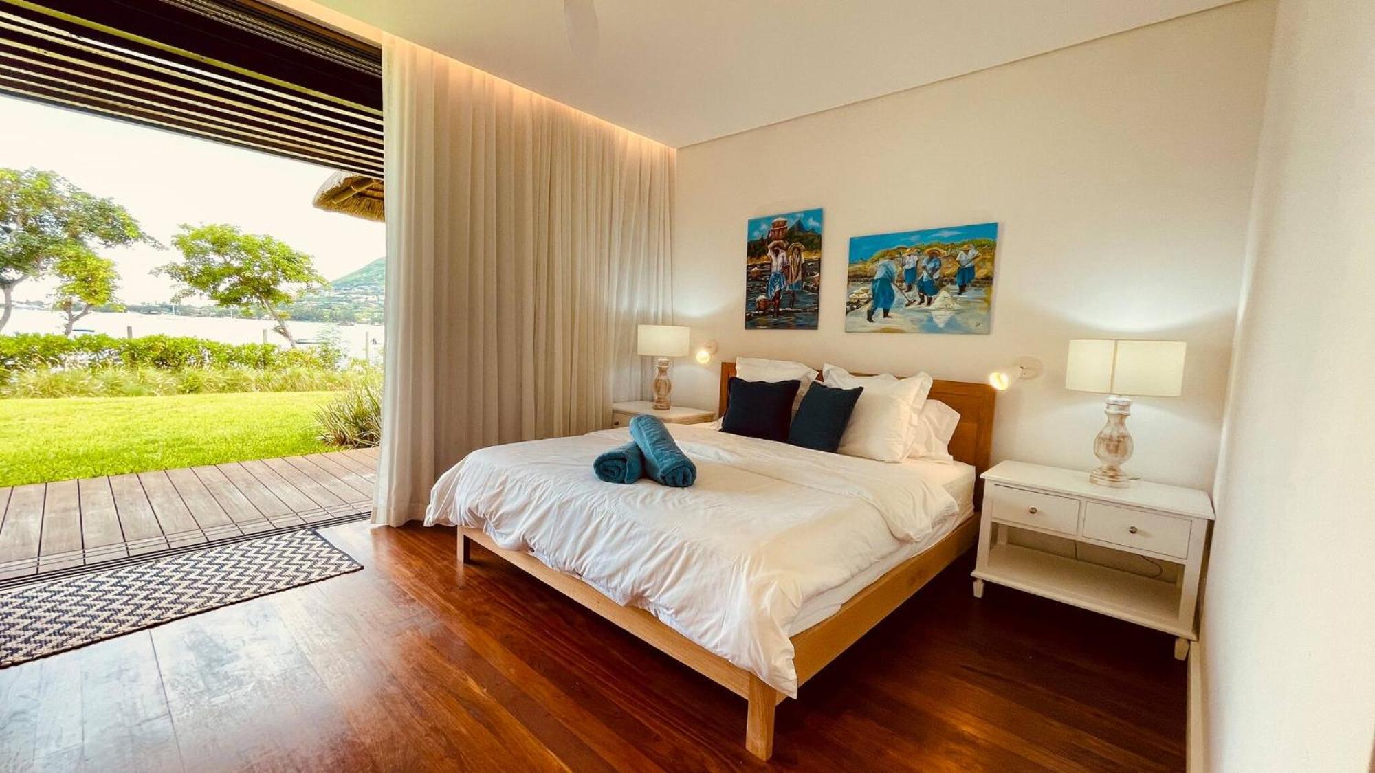 De Luxe La Paillotte Apartment