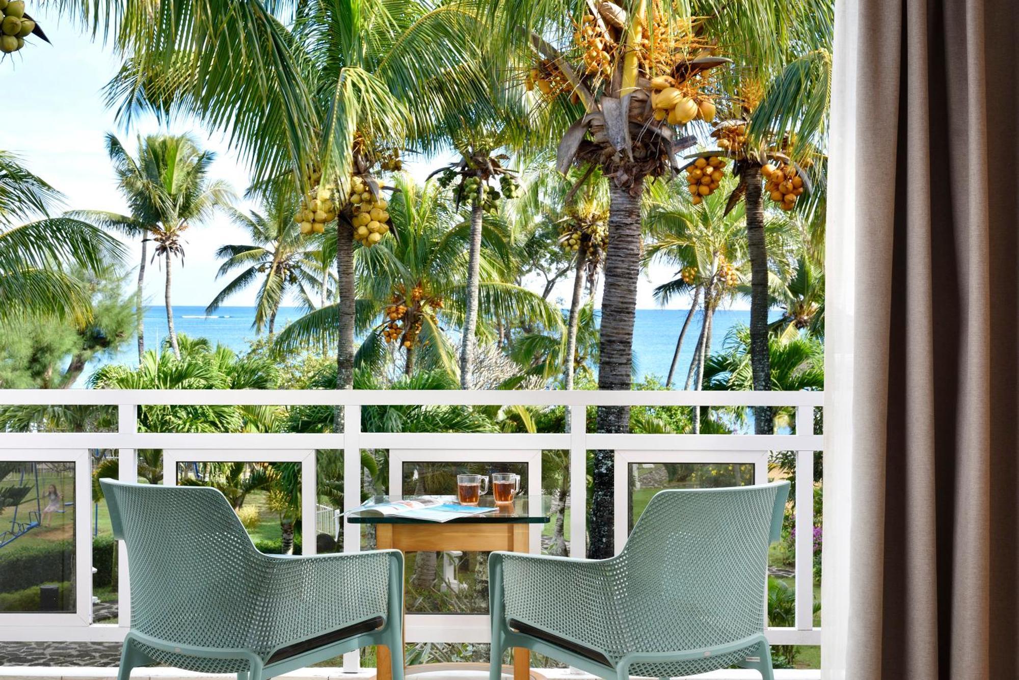 Coral Azur Beach Choisy Resort Mont-Choisy