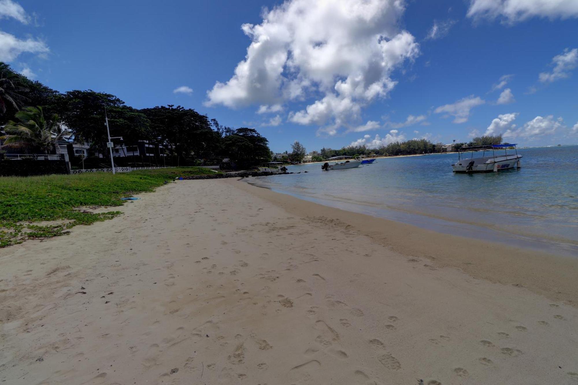 Horizon - Beachfront Homes Apartment Blue Bay