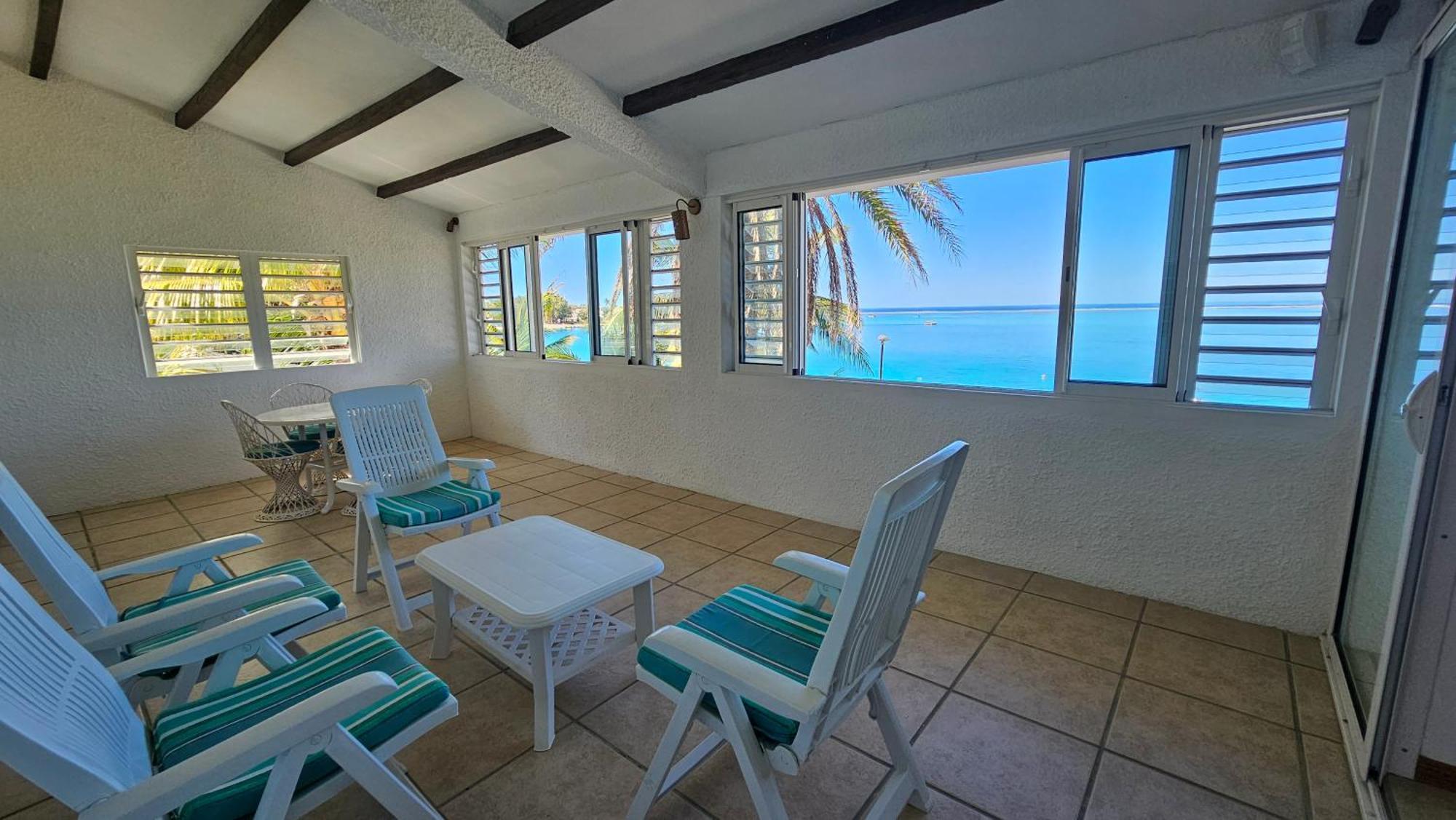 Apartment Horizon - Beachfront Homes