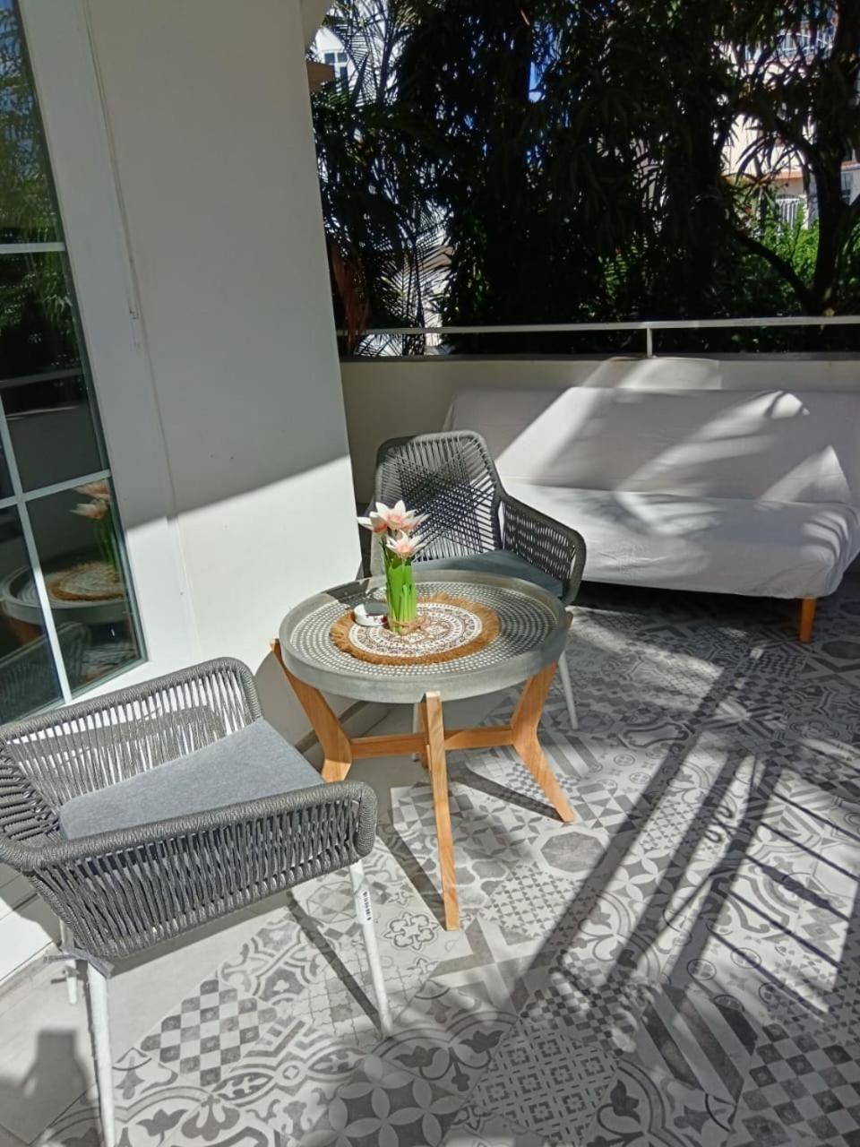 View Apartment *