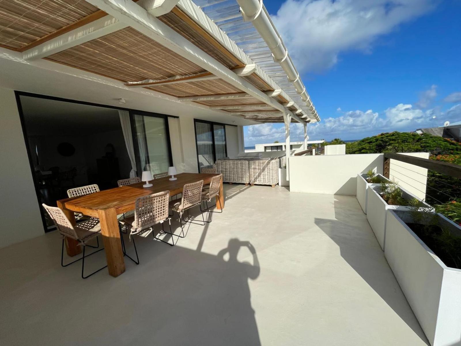 Azur Et Terrasse Apartment *