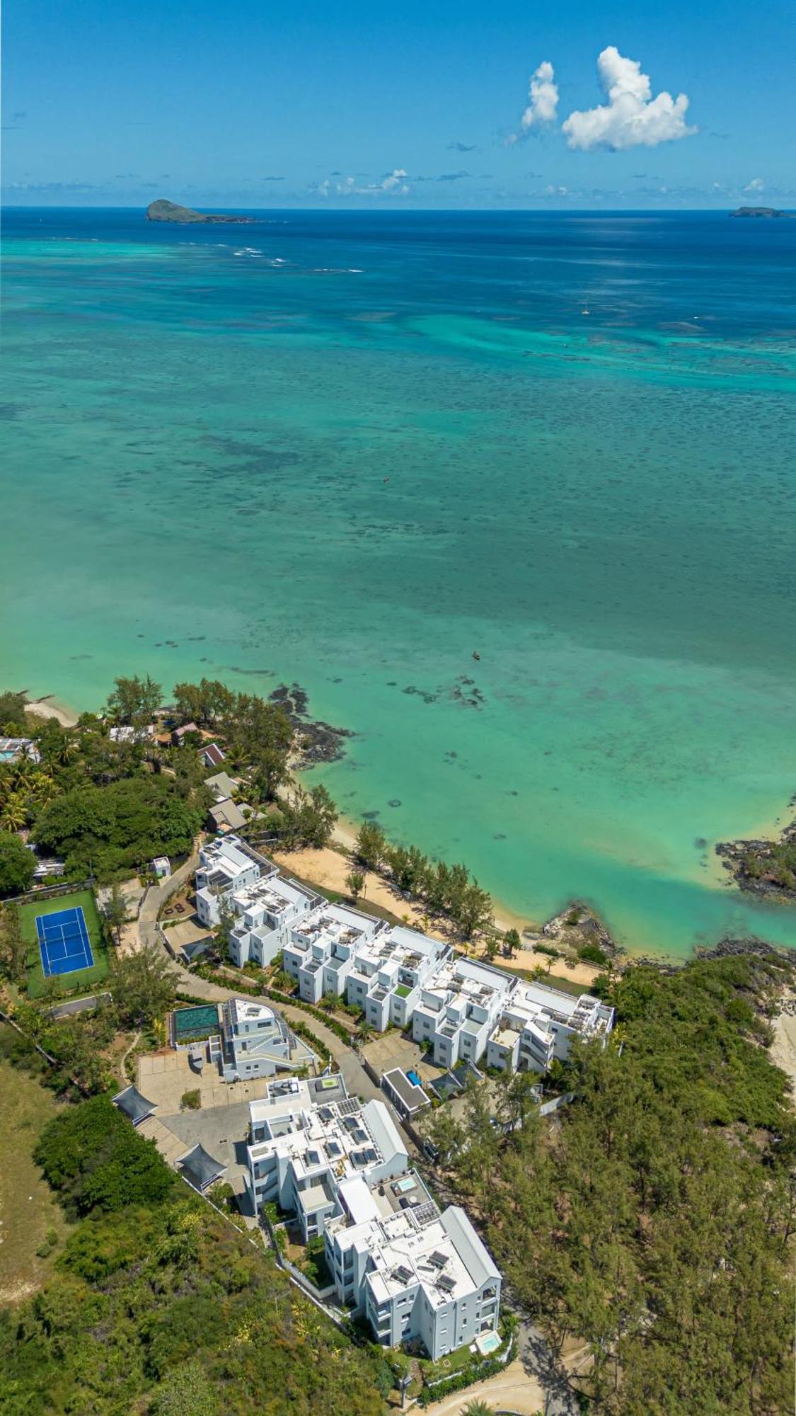 Taino Bay - Unique Beachfront Apartment Grand Gaube