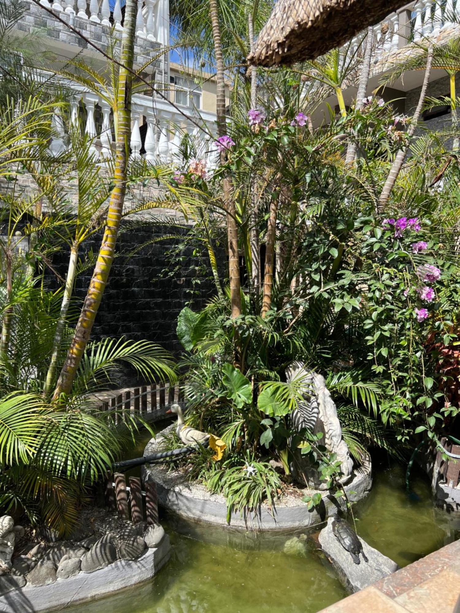 Sunshine Paradise - - 150m Apartment *
