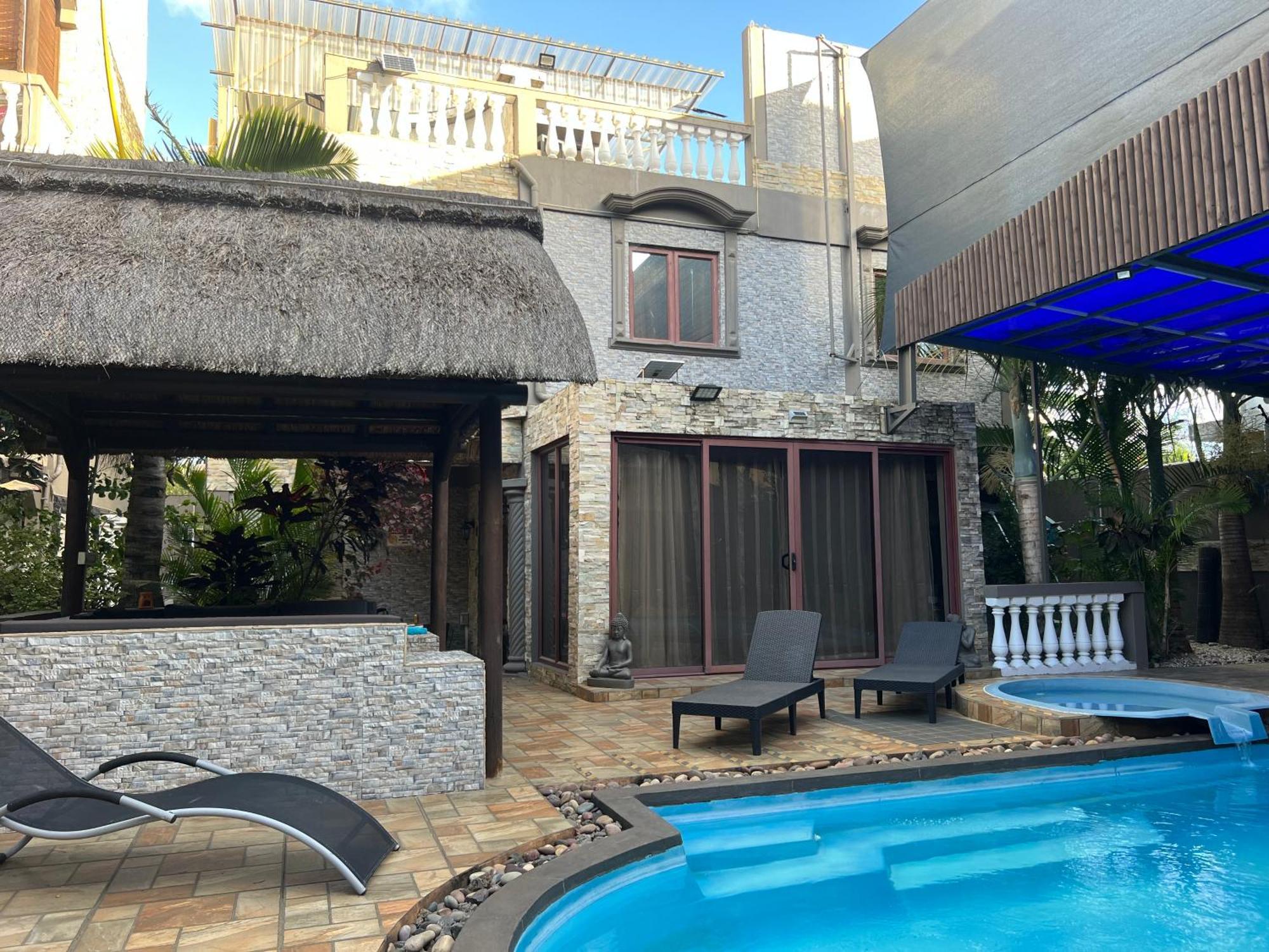 Sunshine Paradise - - 150m Apartment *