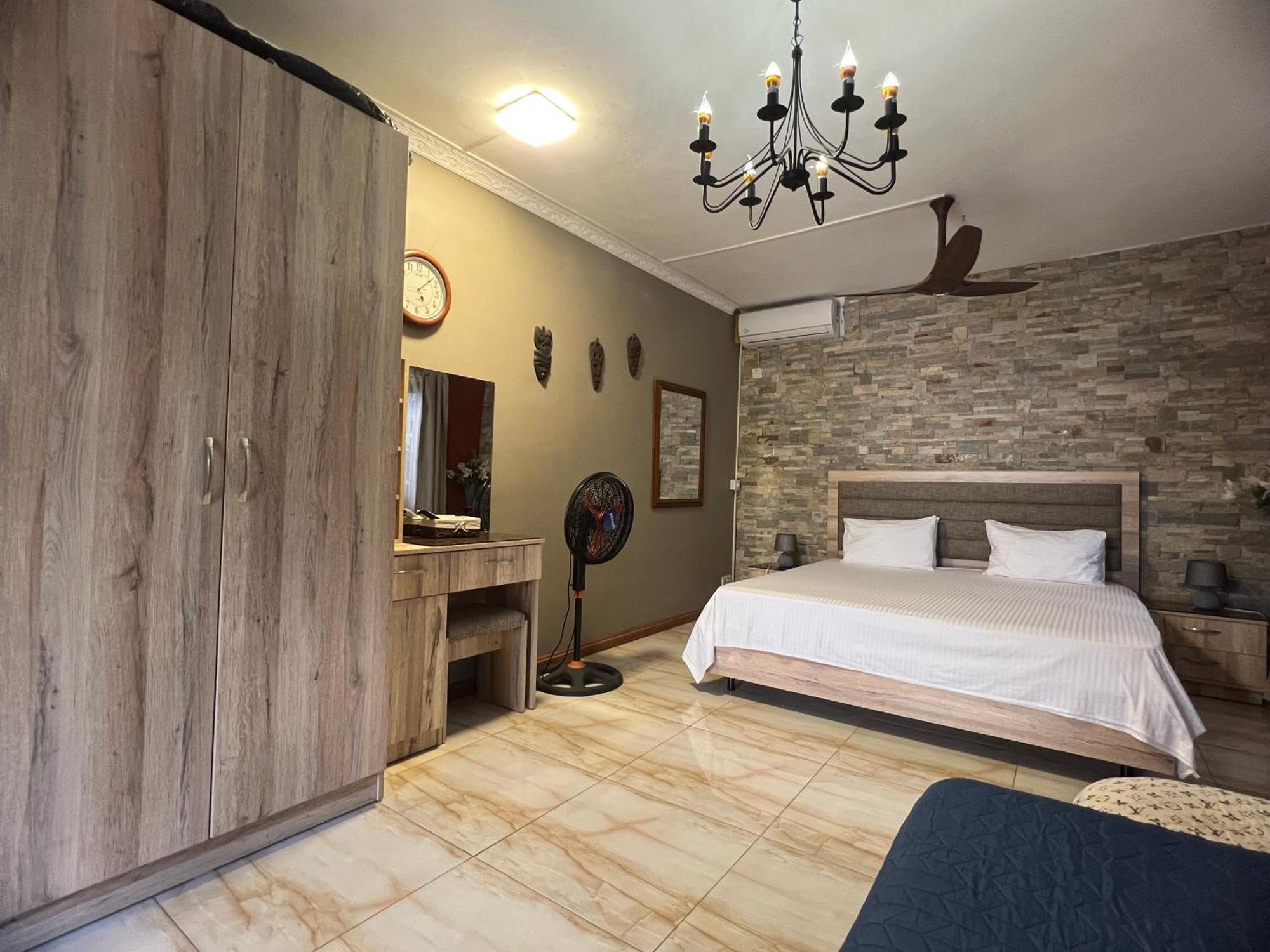 Sunshine Paradise - - 150m Apartment *