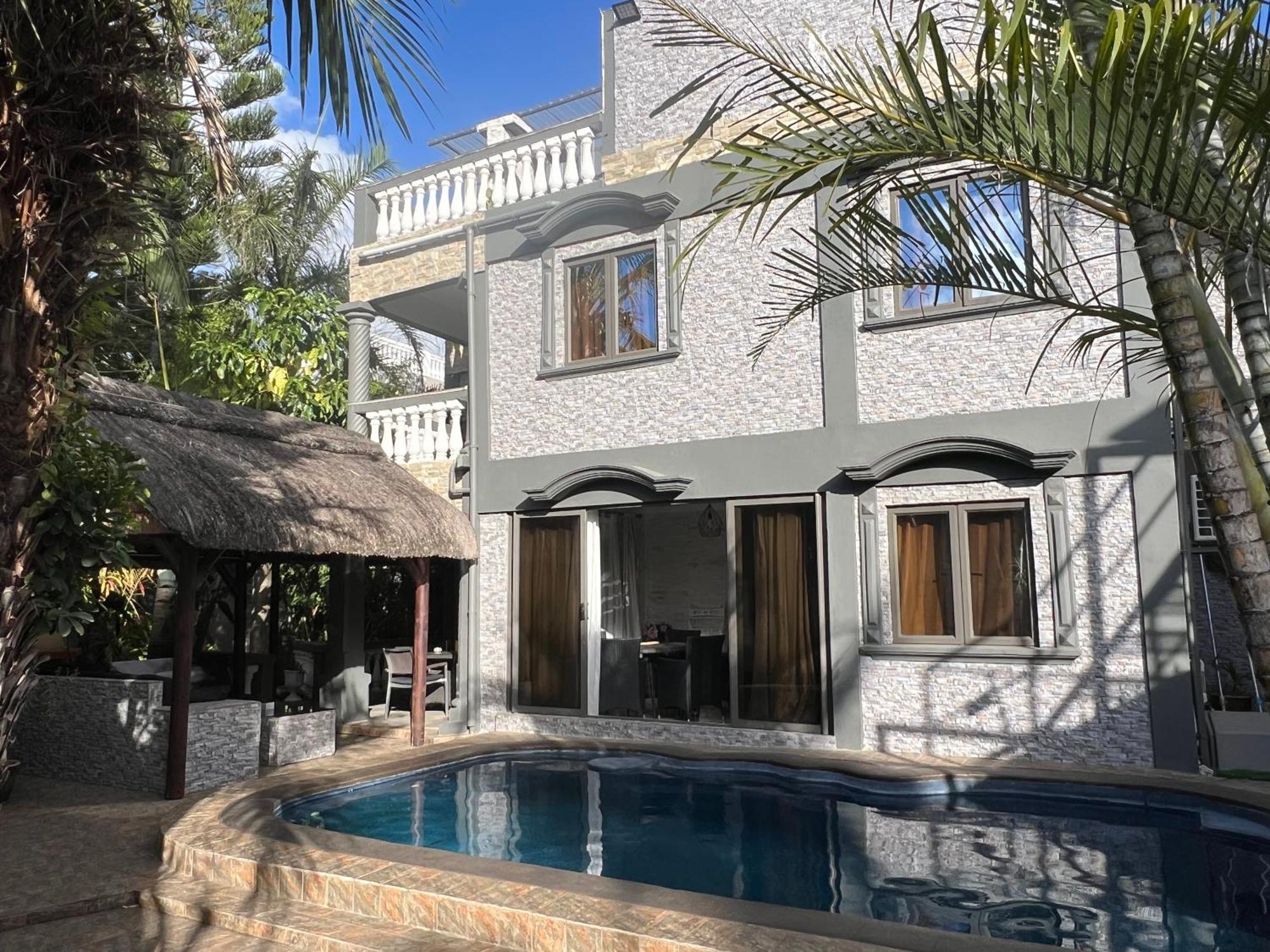 Sunshine Paradise - - 150m Apartment
