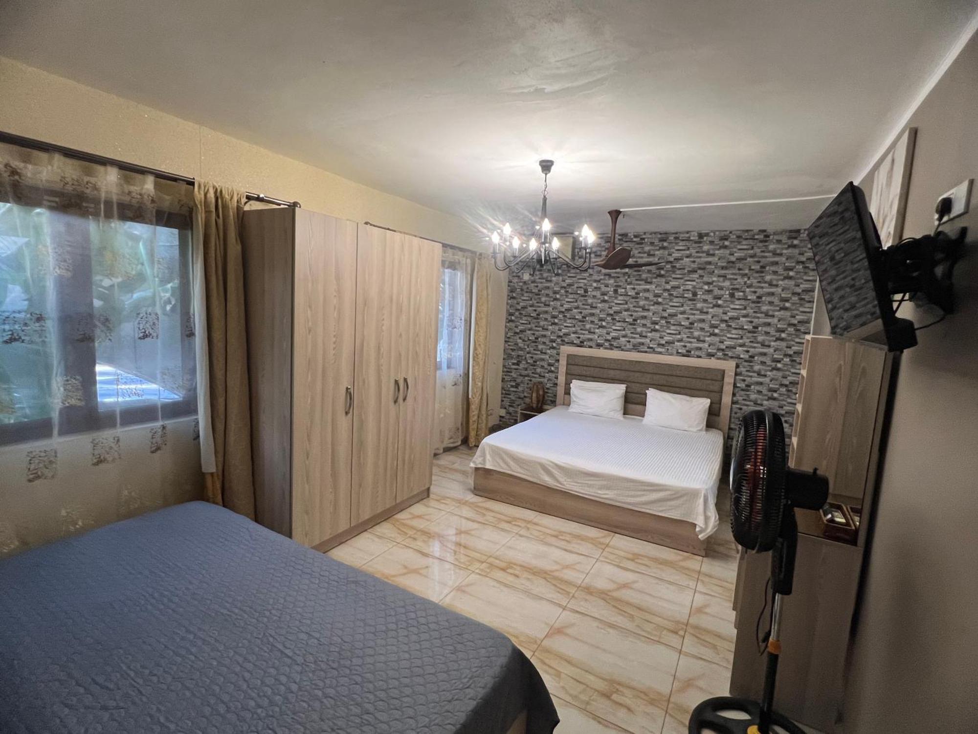Sunshine Paradise - - 150m Apartment Trou aux Biches