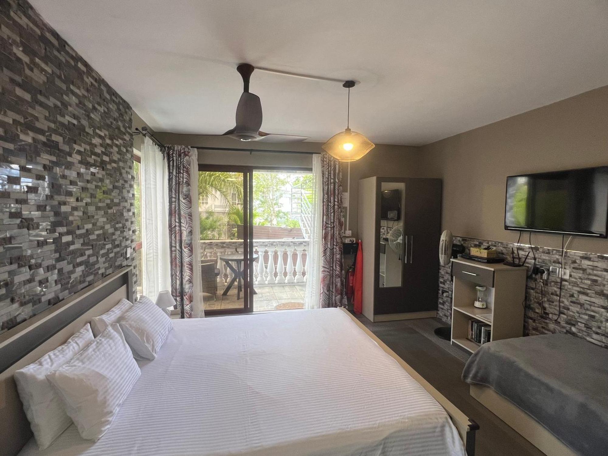Apartment Sunshine Paradise - - 150m *