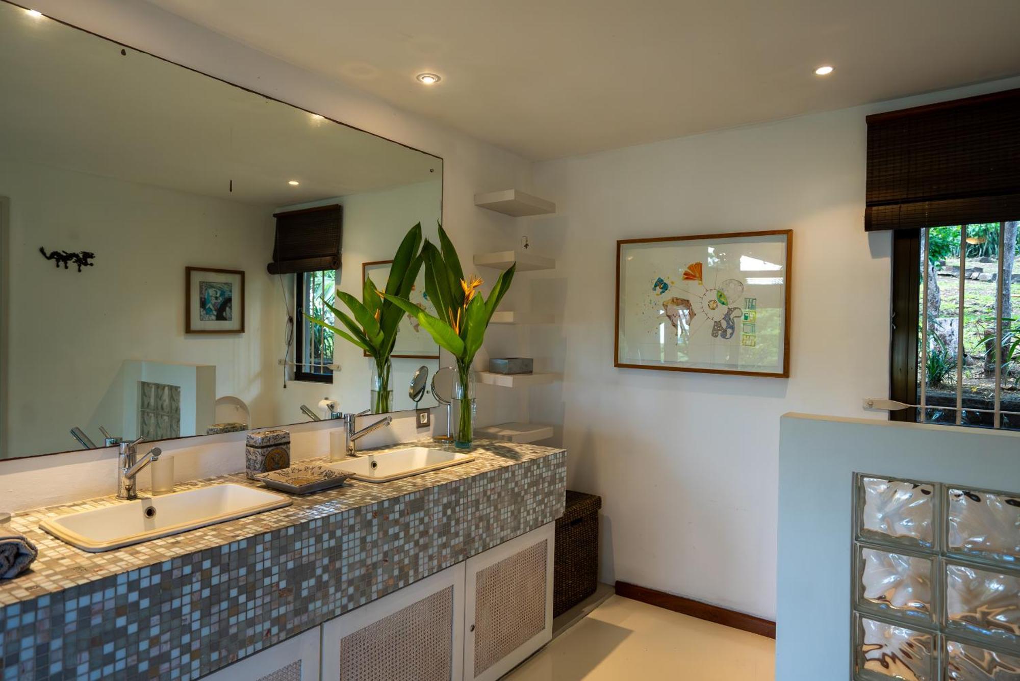 Villa Luxury In *